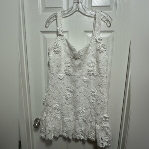 Beautiful white lace floral detail dress